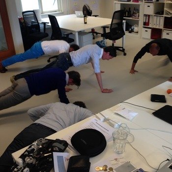Fitmo - Our pushup challenges - Fitness company stays fit!