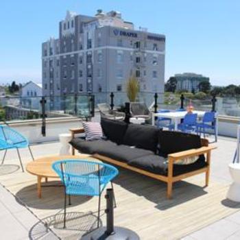 Migo - Open rooftop for company events and meetings.
