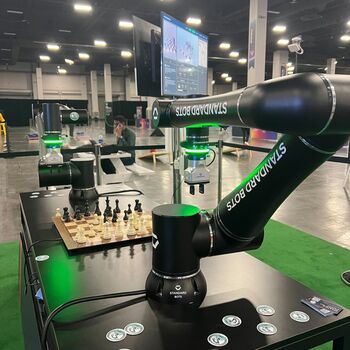 Standard Bots - The RO1 playing Chess at Amazon's re:Invent