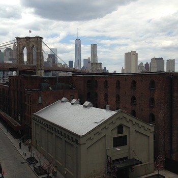 CrowdSurge - We're sandwiched by the Brooklyn and Manhattan Bridges!